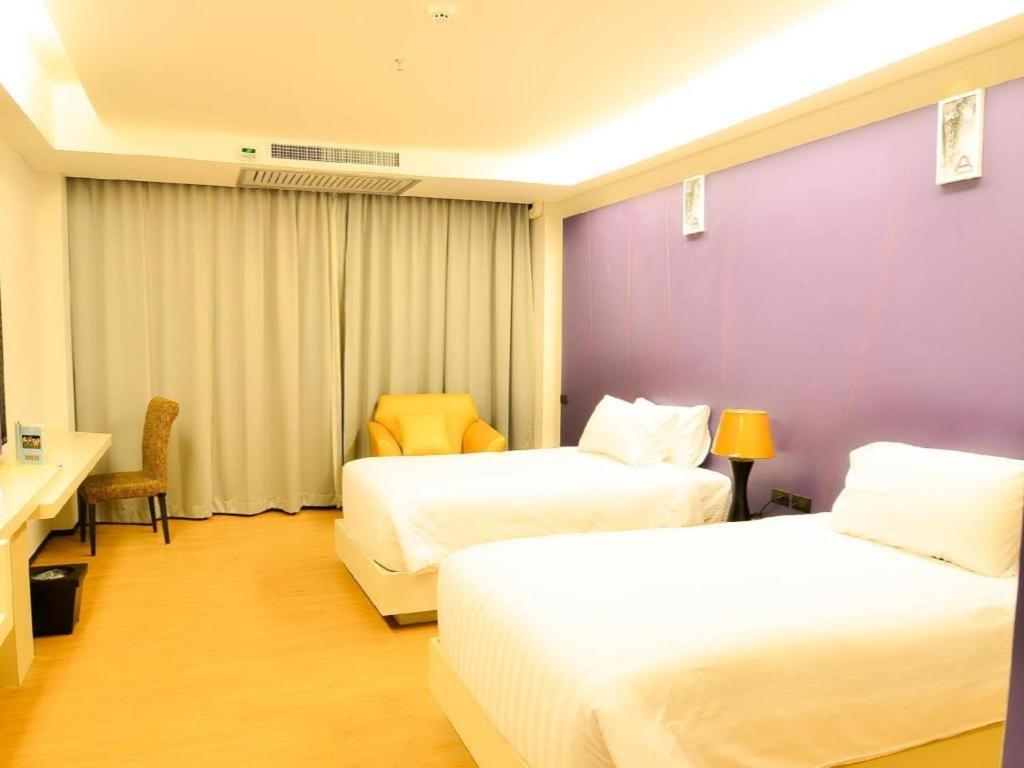 Alvarez Hotel Buriram Exterior foto